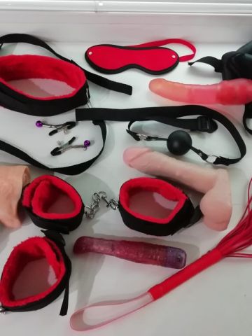 Моника Чегдомын